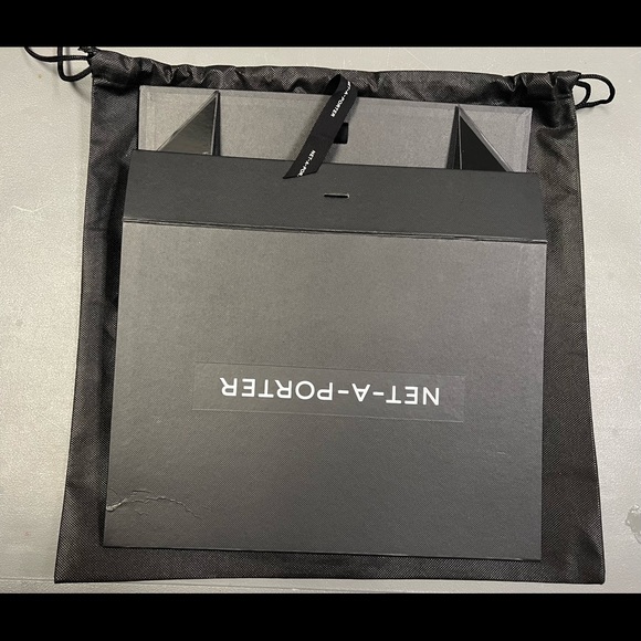 Foldable “ Net-A-Porter “ medium box +”Net A Porter”Drawstring Dust Bag - Picture 8 of 8
